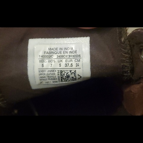 Leather Converse - Picture 3 of 3